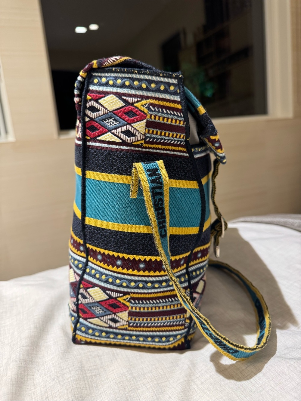 Christian Dior Diorcamp Embroidered Messenger Bag - Picture 4 of 12